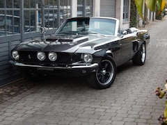 Ford Mustang Cabrio 418ci