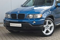 Bild des Angebotes BMW X5 4.4i *IS Sportpaket/Komfortsitze! AHK! 20"*