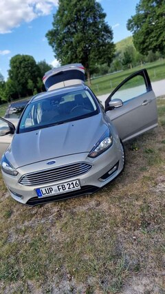 Bild des Angebotes Ford Focus Focus Turnier 1.0 EcoBoost Start-Stopp-System Tita