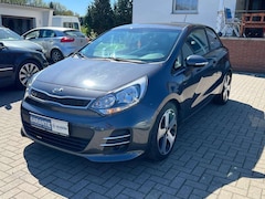 Kia Rio UEFA Klimaautomatik Navi 1. Hand Scheckheft