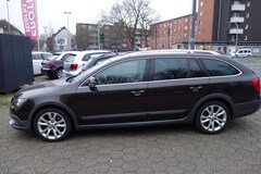 Bild des Angebotes Skoda Superb Combi 2.0 TDI Green tec 4x4 DSG Eleganze OUTDOOR