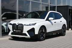 Bild des Angebotes BMW iX 50 xDrive *AHK*AMIDO*LUFTFEDERUNG*PARKING PROF*