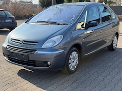 Bild des Angebotes Citroen Xsara Picasso 1.6 16V Exclusive*KLIMAAUT*TÜV*TOP