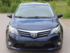 Bild des Angebotes Toyota Avensis Avensis Combi 2.2 D-4D Executive