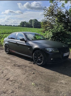 Bild des Angebotes BMW 325 325d DPF Aut. Edition Exclusive