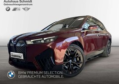 Bild des Angebotes BMW iX xDrive40 *Sportpaket*22"*LC Prof.*HUD*H/K*DAB*AHK*