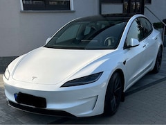 Bild des Angebotes Tesla Model 3 Highland Performance