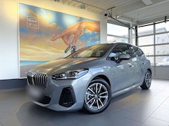 Bild des Angebotes BMW 218 i Active Tourer M SPORT HUD+ACC+AHK+KAM+KOMF+AL