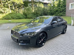 Bild des Angebotes Jaguar XE 20d AWD Aut. R-Sport Bi Xenon Panorama Memory