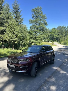 Jeep Grand Cherokee Summit Reserve Plug-In-Hybrid 4xe