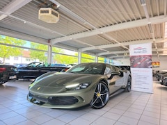 Bild des Angebotes Ferrari 296 GTB LIFT "Verde Masoni" Frontlift AppleCar