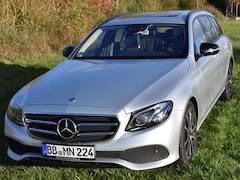 Bild des Angebotes Mercedes-Benz 220 E 220 d T-Modell AVANTGARDE