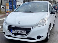 Peugeot 208 208 Diesel 5-Türer HDi 68 Like