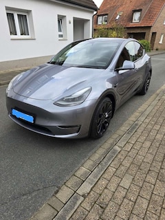 Tesla Model Y Performance Dual Motor AWD
