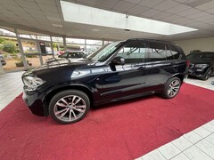 Bild des Angebotes BMW X5 xDrive 25 d M-Paket NAVI+LEDER+BI-XENON+KAM