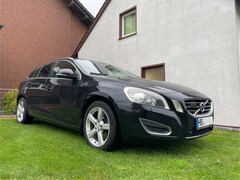 Bild des Angebotes Volvo V60 V60 D5 AWD Geartronic