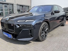Bild des Angebotes BMW 760 e xDrive *1. Hand *Pano *Massage *Fahrass.