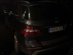 Bild des Angebotes Mercedes-Benz ML 350 ML 350 4MATIC BlueEFFICIENCY 7G-TRONICEdition 1