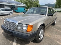 Bild des Angebotes Mercedes-Benz E 230 W124 AUTOMATIK/H-KZ+Wertgutachten/SAMMLER