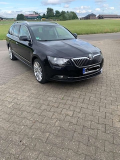 Bild des Angebotes Skoda Superb Combi 1.8 TSI DSG Elegance