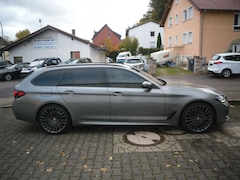BMW 530 5 Touring 530 d xDrive M Sport Voll 16500KM