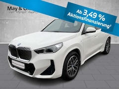 Bild des Angebotes BMW iX1 xDrive30 M Sport HUD AHK Navi HarmanKardon SHZ LED