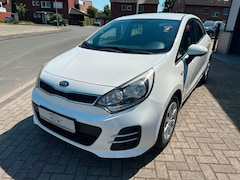 Bild des Angebotes Kia Rio 1.1 CRDi Attract, Tüv, BT, Kamera, Tempo