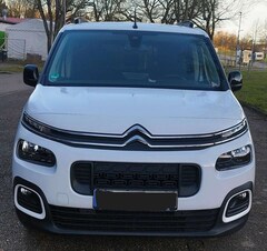 Bild des Angebotes Citroen Berlingo Berlingo M PureTech 130 EAT8