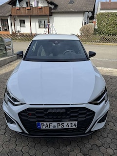 Bild des Angebotes Audi S3 2.0 TFSI Quattro mit MATRIX LED,HUD uvm…
