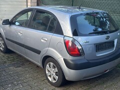 Bild des Angebotes Kia Rio Rio Fließheck 1.4 EX