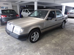 Mercedes-Benz E 200 200