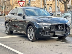 Bild des Angebotes Maserati Levante LEVANTE GRANLUSSO Q4*SEHR GEPFLEGT+PANORAMA*