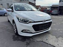 Bild des Angebotes Hyundai i20 1.0 Select /Navi/R. Fahrkamera Klima