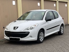 Bild des Angebotes Peugeot 206 + Plus 1.4 -2HAND-TÜV & INSPEKTION NEU-KLIMA-ALLWETTER