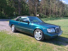 Bild des Angebotes Mercedes-Benz E 220 E-Klasse