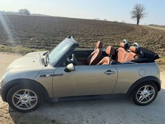 Bild des Angebotes MINI Cooper S Cabrio Cooper S Sidewalk