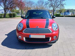 Bild des Angebotes MINI One Cabrio 1.6 Red Chili wenig Km mit Klimaanlage