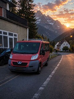 Bild des Angebotes Peugeot Boxer 2.2 HDi 9 SITZER