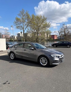 Bild des Angebotes Mercedes-Benz 180