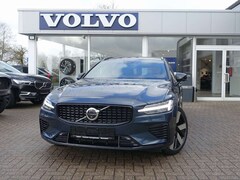 Bild des Angebotes Volvo V60 Ultra Dark T8 AWD/Pano/B&W/Massage/AHK/360°