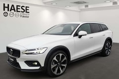 Bild des Angebotes Volvo V60 Cross Country B4 Plus AWD el.AHK  Navi Leder Digitales Cockpit