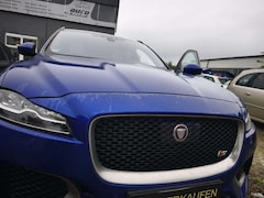 Bild des Angebotes Jaguar F-Pace First Edition AWD
