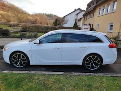 Opel Insignia Insignia 2.8 V6 Turbo Sports Tourer 4x4 OPC