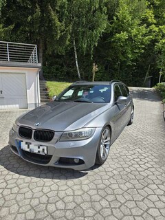 Bild des Angebotes BMW 320 320d DPF Touring M-Paket