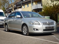 Toyota Avensis 1.8 VVT-i 1.Hand Scheckheft gepflegt TravelModell