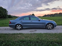 Bild des Angebotes Mercedes-Benz E 240 E 240 4Matic Avantgarde