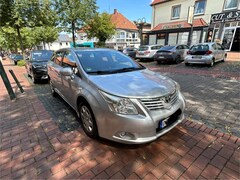 Bild des Angebotes Toyota Avensis Combi 2.0 D4D