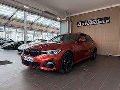 Bild des Angebotes BMW 330 e xDrive *M-Sport/AHK/HUD/LASER/CAM/PANO/SHZ*