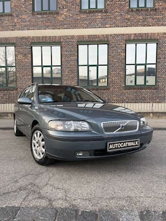 Bild des Angebotes Volvo V70 V70 2.4 Comfort