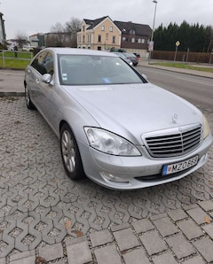 Bild des Angebotes Mercedes-Benz S 320 S 320 CDI (221.022)